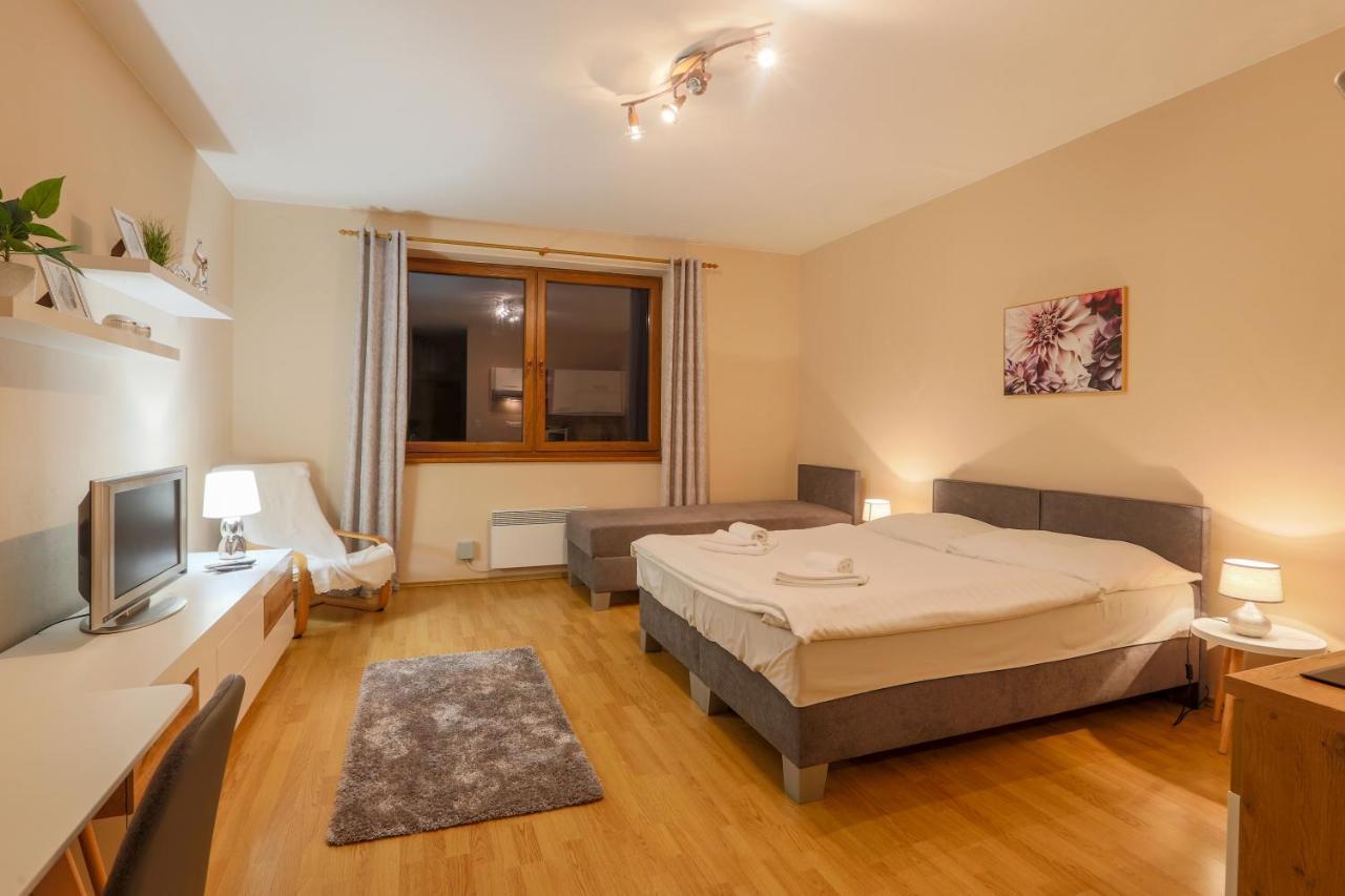 Apartmanovy Dom Fatrapark 1 S Wellness - Hlavna Recepcia Ruzomberok Εξωτερικό φωτογραφία